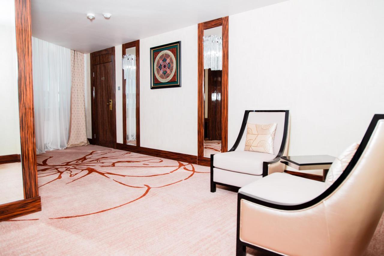 Boutique Hotel Health Club&Spa Grand Prix 아스타나 외부 사진