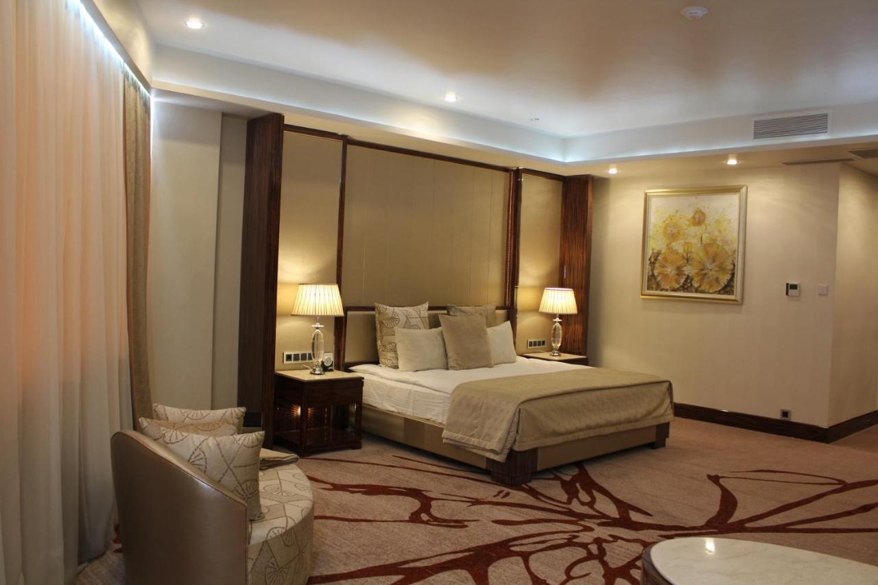 Boutique Hotel Health Club&Spa Grand Prix 아스타나 외부 사진